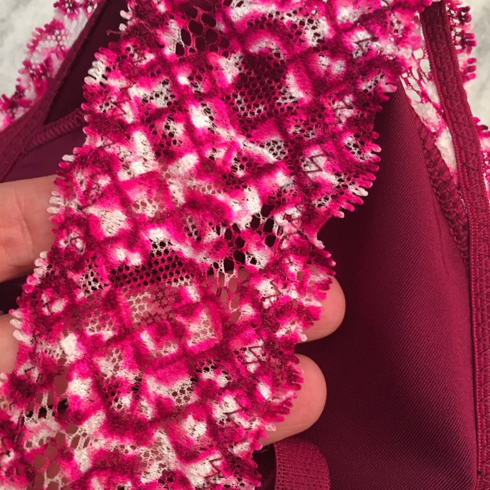 2 new bras with tags - Picture 5 of 8